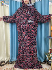 Get the stylish African Women at Flexi Africa. Comfortable cotton fabric floral prints. Buy now for $21.63 - Flexi Africa