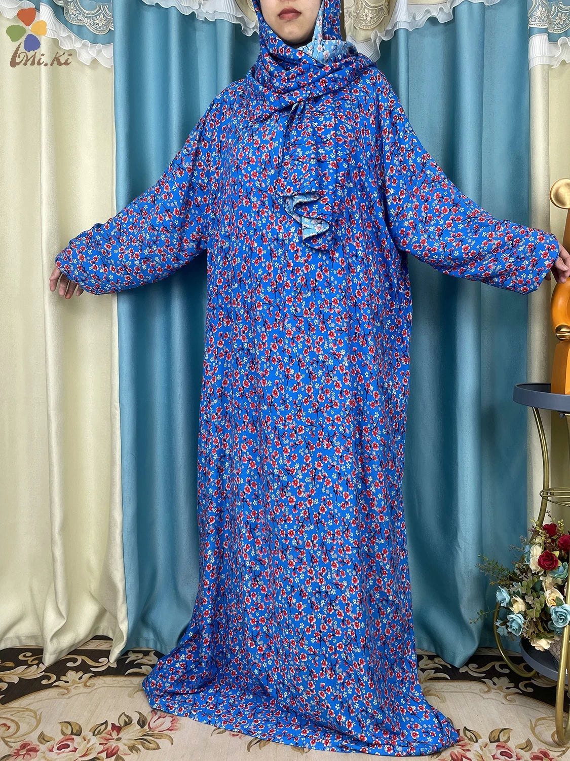 Get the stylish African Women at Flexi Africa. Comfortable cotton fabric floral prints. Buy now for $21.63 - Flexi Africa